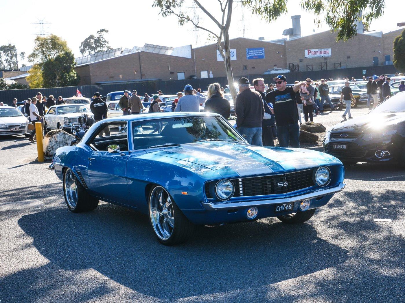 SS Camaro in blue