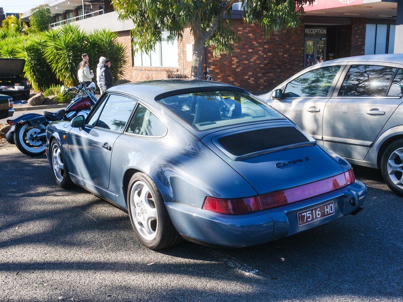 Porsche 911 Carerra