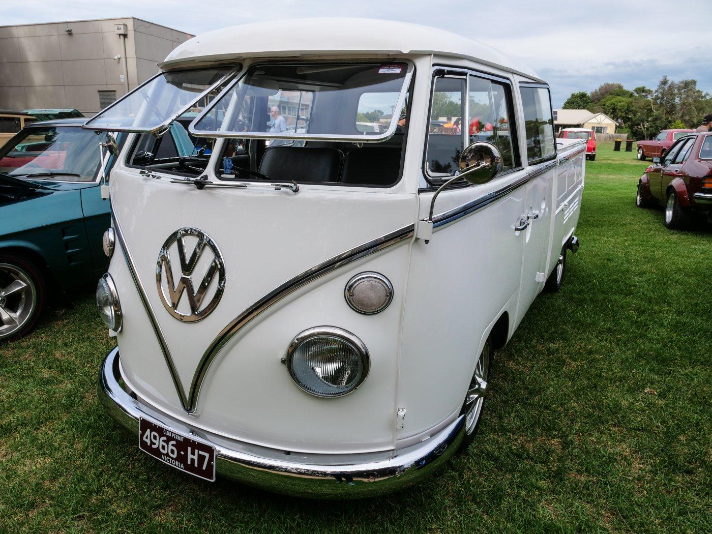VW Split Window Kombi twin cab ute in white