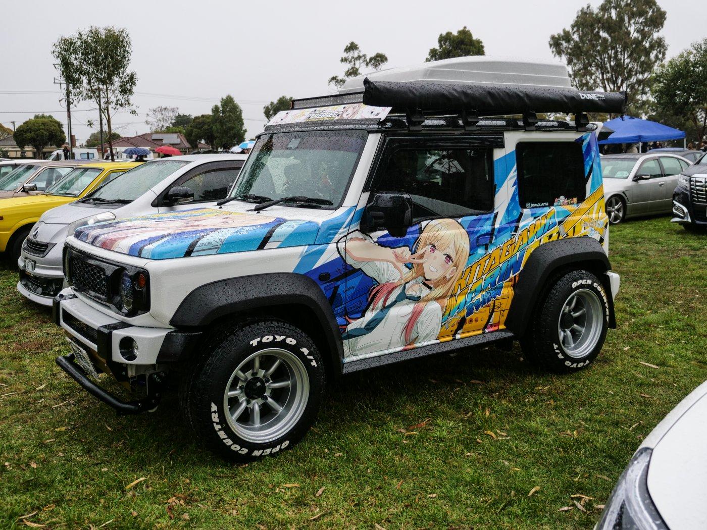 Suzuki Jimny covered in anime graphics