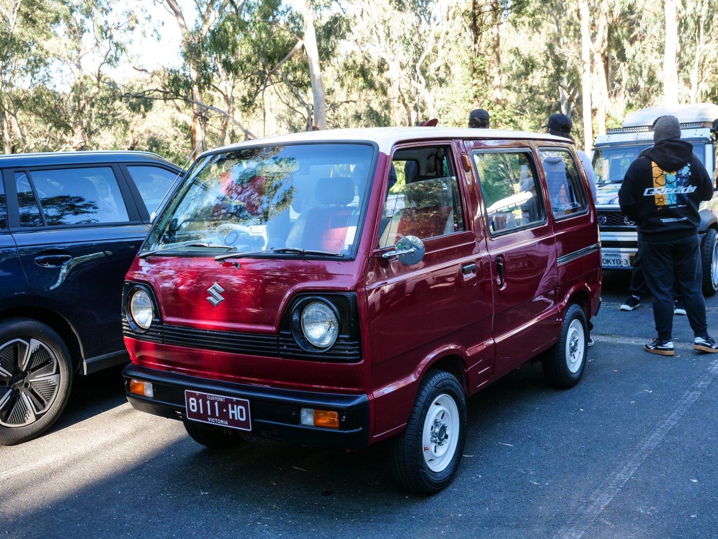Suzuki Carry kei van