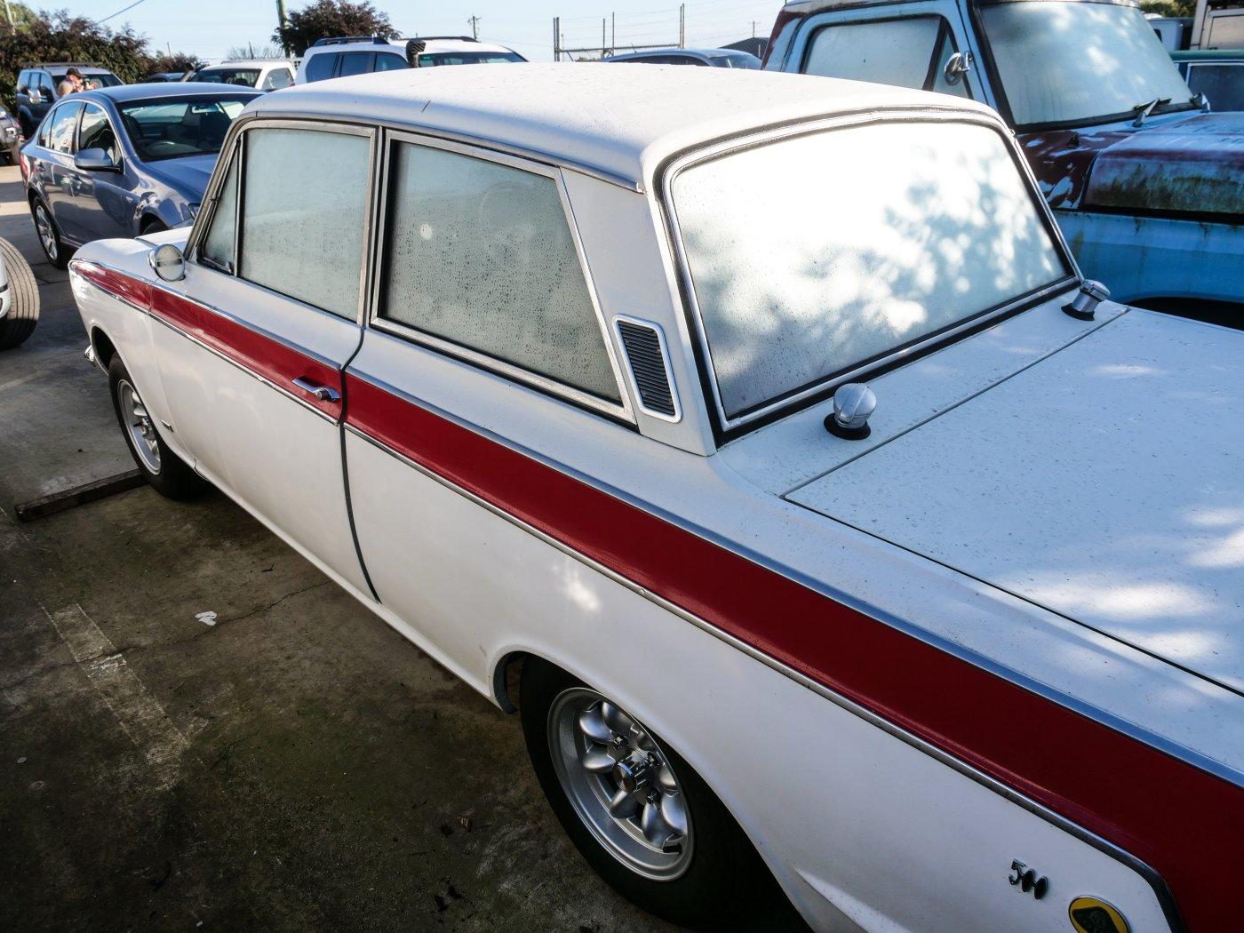 Ford Cortina