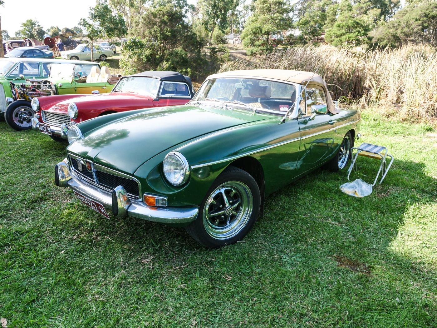 MG